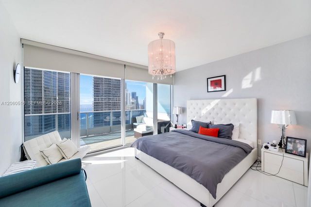 200 Biscayne Boulevard Way 4006, Miami, FL 33131