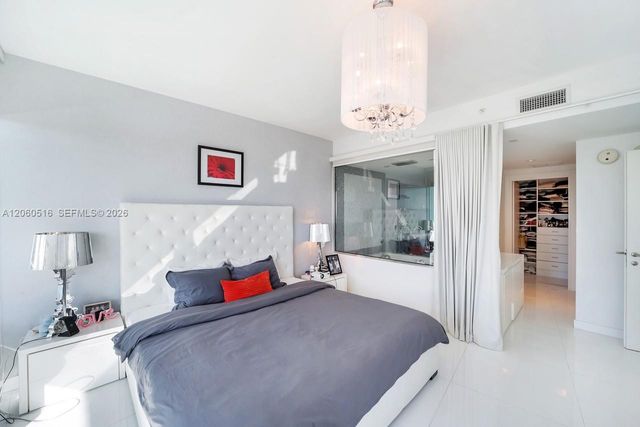 200 Biscayne Boulevard Way 4006, Miami, FL 33131