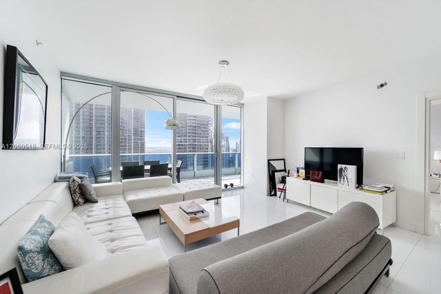 200 Biscayne Boulevard Way 4006, Miami, FL 33131