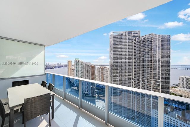 200 Biscayne Boulevard Way 4006, Miami, FL 33131