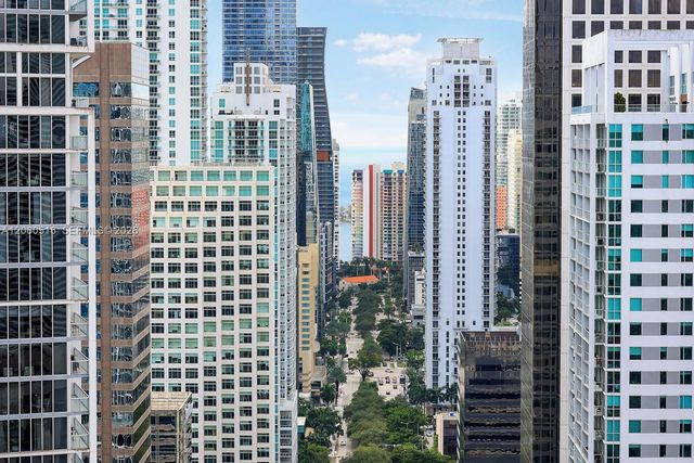 200 Biscayne Boulevard Way 4006, Miami, FL 33131