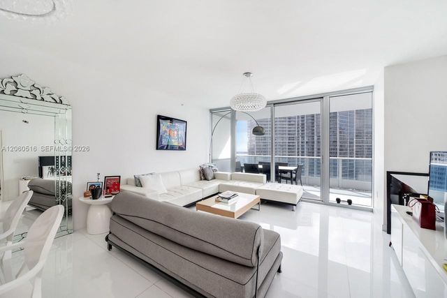 200 Biscayne Boulevard Way 4006, Miami, FL 33131