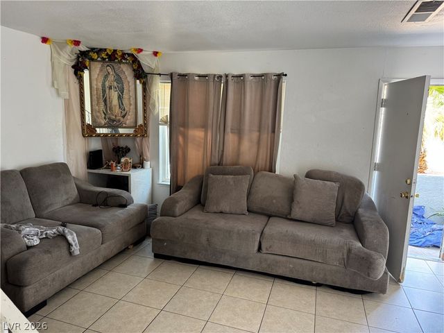 4008 Edgeford Place, Las Vegas, NV 89102