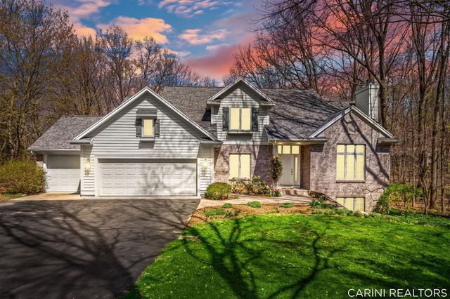 7887 Burrstone Court Se, Caledonia Twp, MI 49316