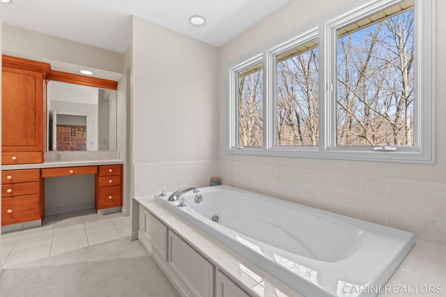 7887 Burrstone Court Se, Caledonia Twp, MI 49316