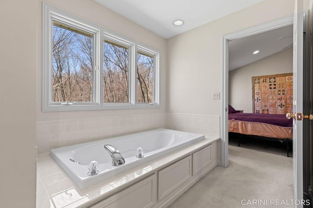 7887 Burrstone Court Se, Caledonia Twp, MI 49316