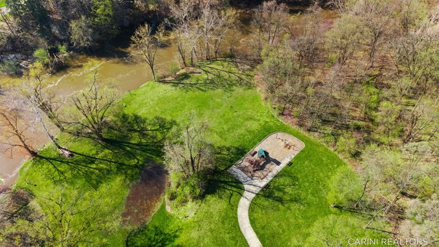 7887 Burrstone Court Se, Caledonia Twp, MI 49316