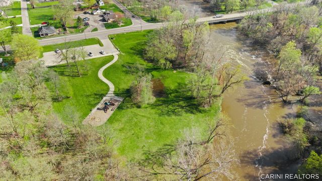 7887 Burrstone Court Se, Caledonia Twp, MI 49316