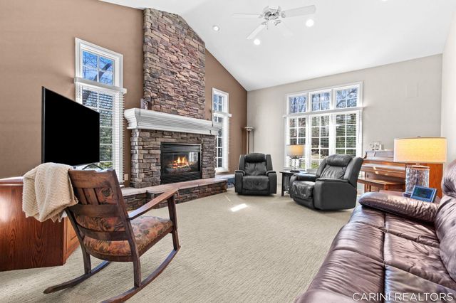 7887 Burrstone Court Se, Caledonia Twp, MI 49316