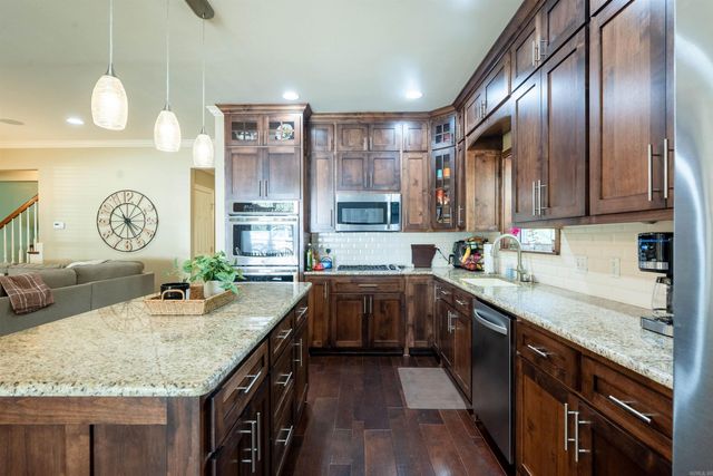 100 Mark Lane, Searcy, AR 72143