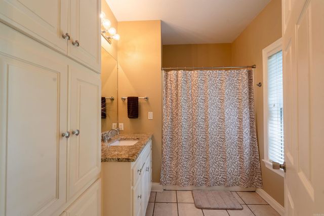 100 Mark Lane, Searcy, AR 72143