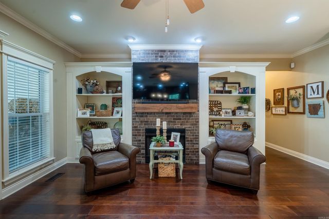 100 Mark Lane, Searcy, AR 72143
