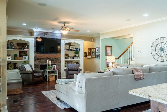 100 Mark Lane, Searcy, AR 72143