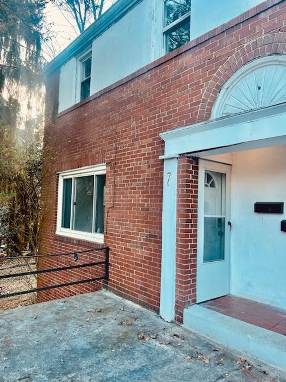 7 Craig Court, Mt Lebanon, PA 15228