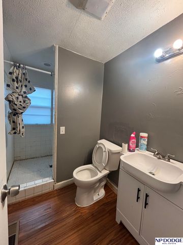 5220 Mary Street, Omaha, NE 68152