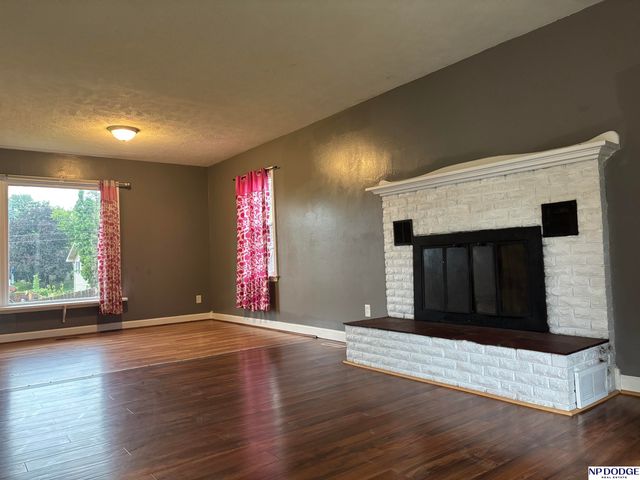 5220 Mary Street, Omaha, NE 68152