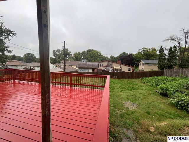 5220 Mary Street, Omaha, NE 68152