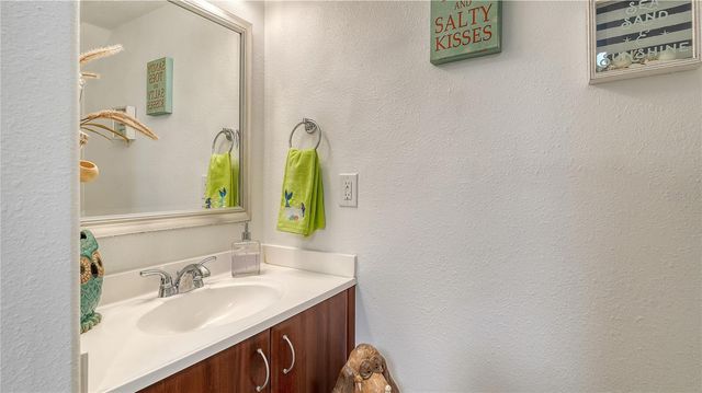 4906 25TH STREET W 107, Bradenton, FL 34207