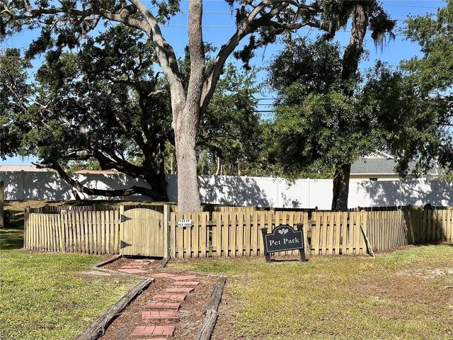 4906 25TH STREET W 107, Bradenton, FL 34207
