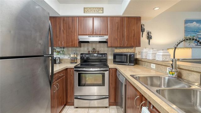 4906 25TH STREET W 107, Bradenton, FL 34207