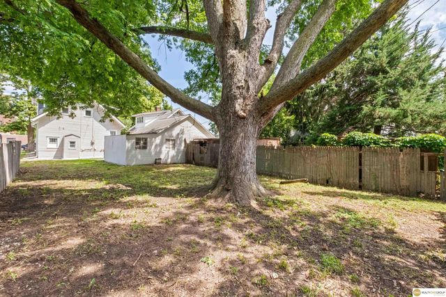 823 N H Street, Fremont, NE 68025