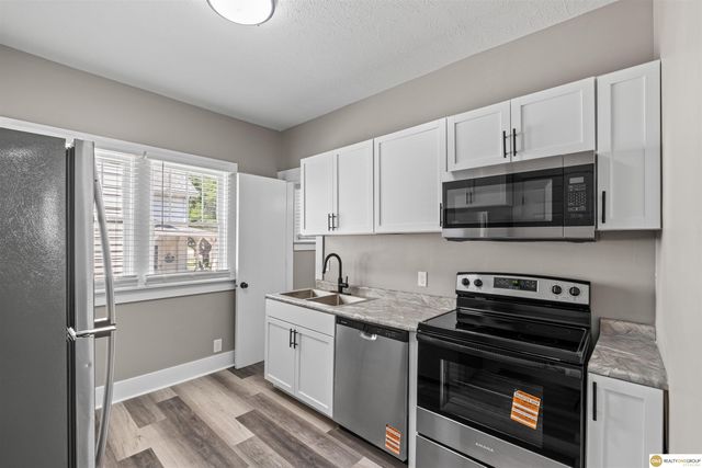 823 N H Street, Fremont, NE 68025