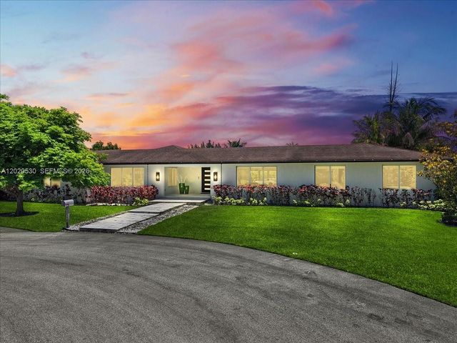 11600 SW 1st St, Plantation, FL 33325