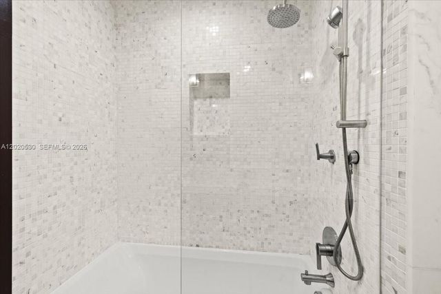 11600 SW 1st St, Plantation, FL 33325