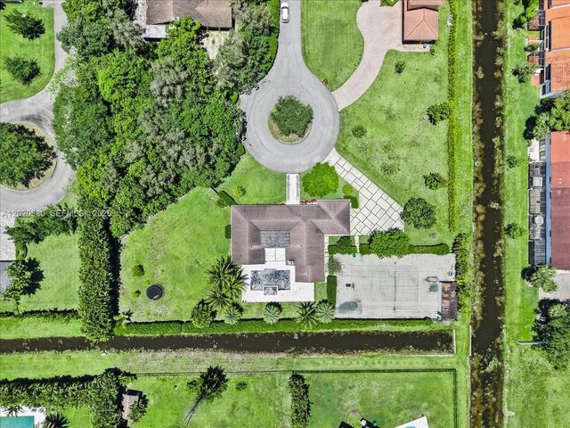 11600 SW 1st St, Plantation, FL 33325