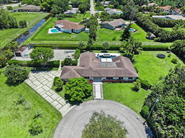11600 SW 1st St, Plantation, FL 33325