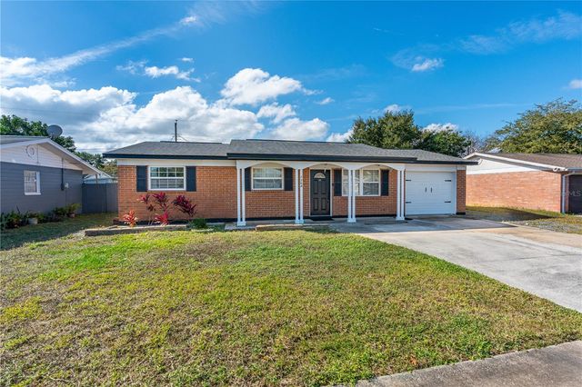 1364 BEACON DRIVE, Daytona Beach, FL 32117