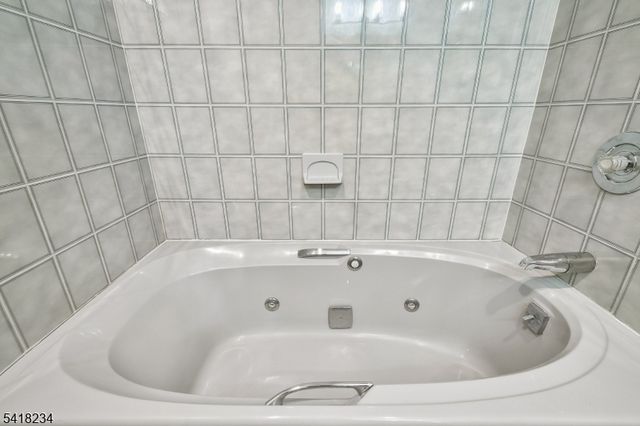 47 Sam Bonnell Dr, Union Twp., NJ 08809