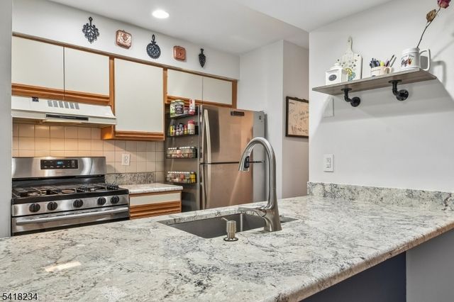 47 Sam Bonnell Dr, Union Twp., NJ 08809