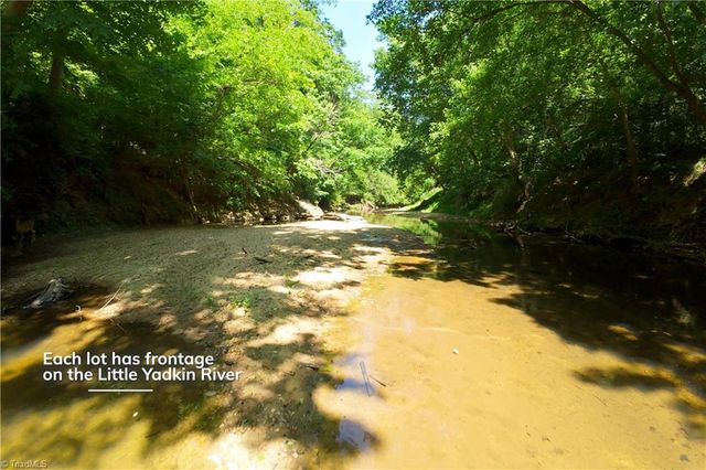15 Roby Fulk Road, Pinnacle, NC 27043