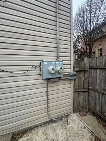 2037 N Tripp Avenue, Chicago, IL 60639