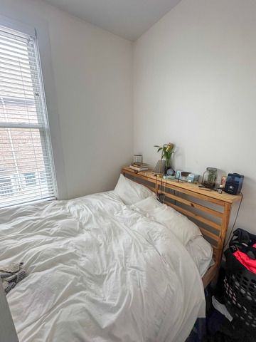 2037 N Tripp Avenue, Chicago, IL 60639