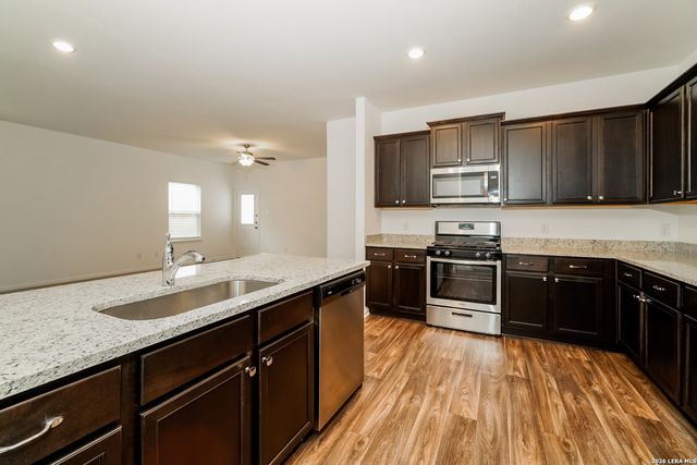 810 Shady Brook, New Braunfels, TX 78132