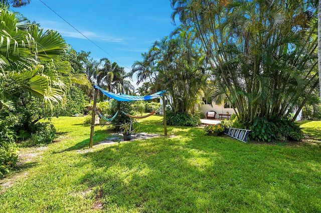 2417 NW 7th Avenue, Wilton Manors, FL 33311