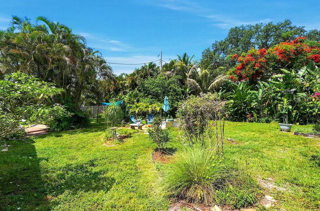 2417 NW 7th Avenue, Wilton Manors, FL 33311