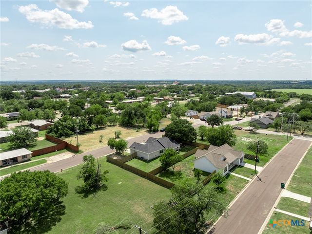 1407 Mill Street, Gatesville, TX 76528