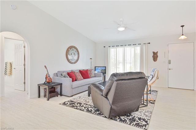 18085 Laurel Valley RD, Fort Myers, FL 33967