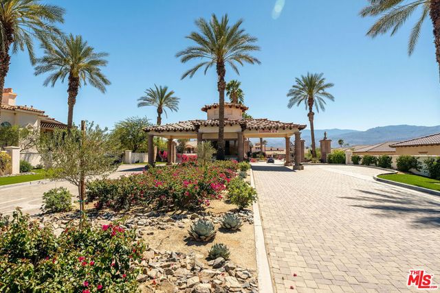 3402 Via Leonardo, Palm Desert, CA 92260