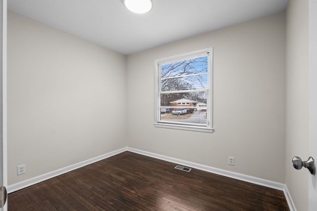 1903 Louanne Dr, Nashville, TN 37217