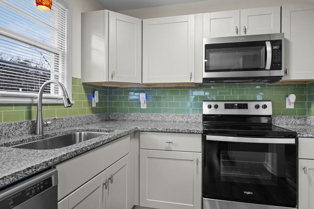 1903 Louanne Dr, Nashville, TN 37217