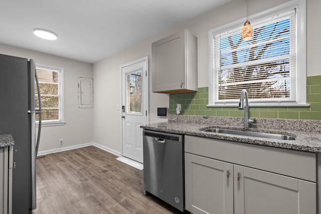 1903 Louanne Dr, Nashville, TN 37217