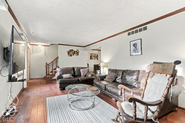 6058 Apache Drive, Indianapolis, IN 46254