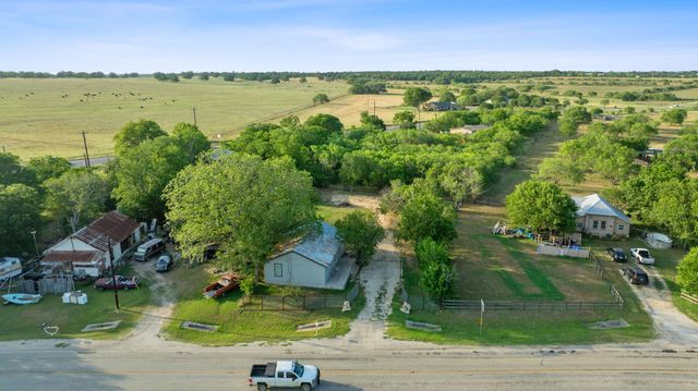 6071 Fm 713, Dale, TX 78616