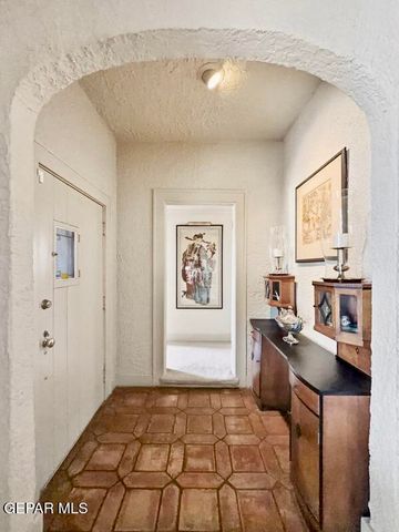 520 BLACKER Avenue, El Paso, TX 79902