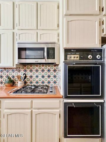 520 BLACKER Avenue, El Paso, TX 79902