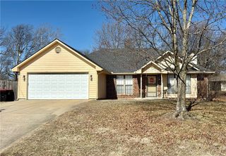 901 Coventry Court, Warrensburg, MO 64093